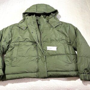 🙌🙌🙌***NEW*** American Eagle Puffer Jacket🙌🙌🙌